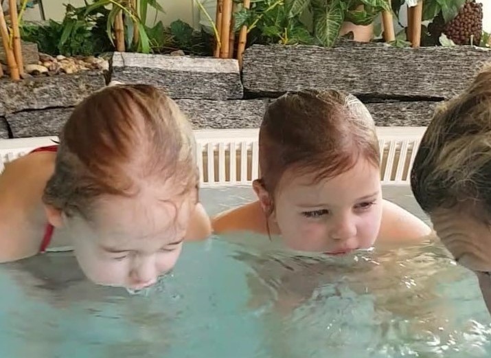 Baby Schwimmen Baby Schwimmen